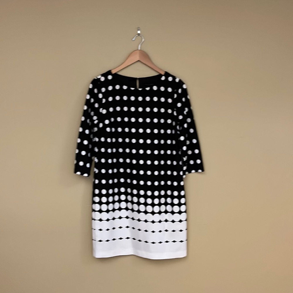 Banana Republic Factory | Dot shift dress | Black/White | Size 8